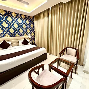 Lycoris Chandigarh !! Main Highway ! Lift ! Large Parking ! Premium Ac ! Traveler Choice India