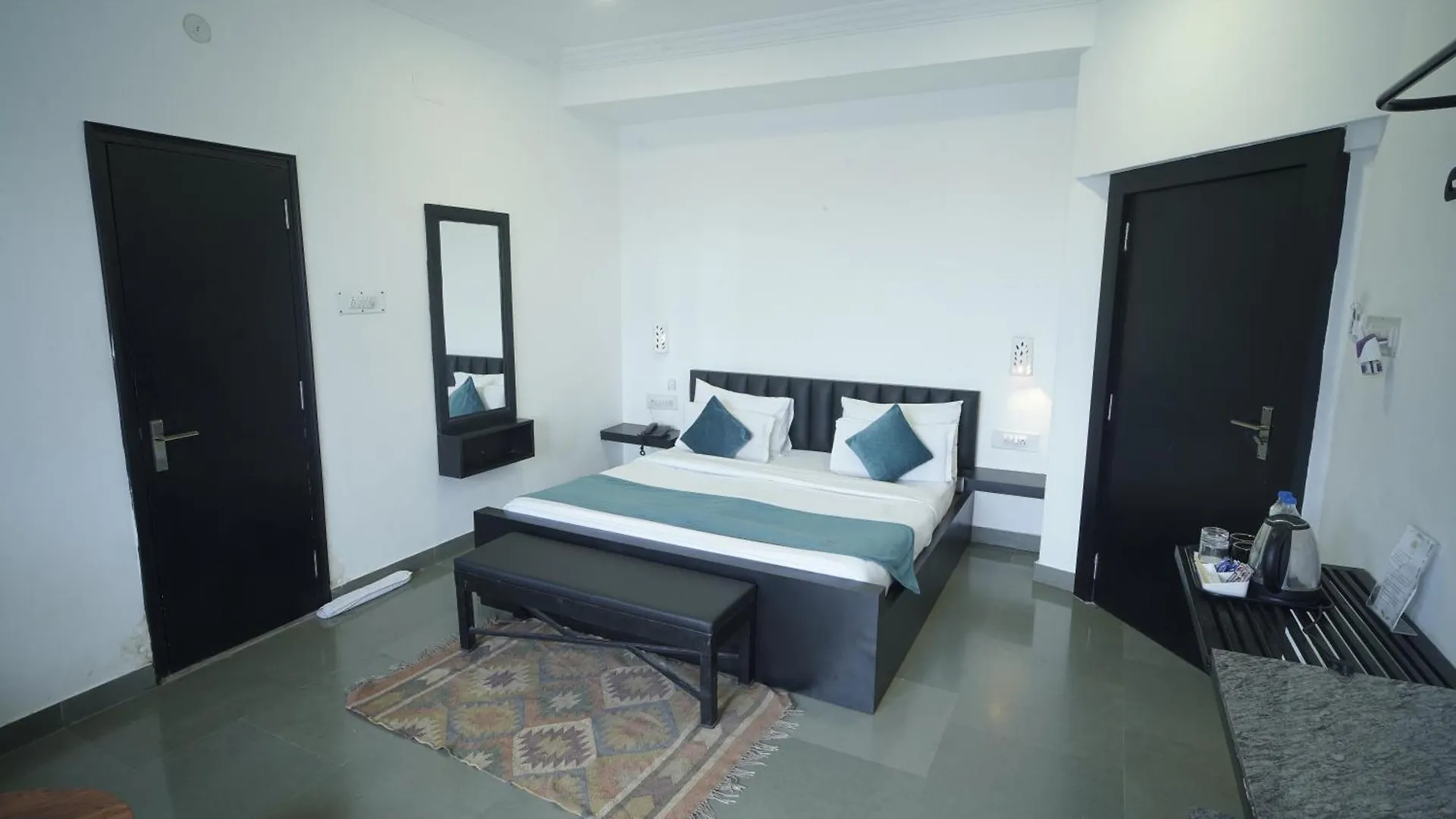Hotel Banjara Retreat Udaipur 3*,  India