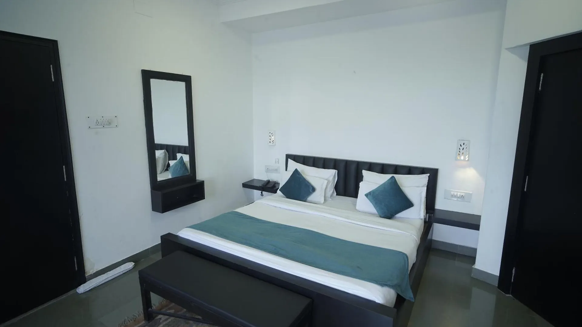 Hotel Banjara Retreat Udaipur India